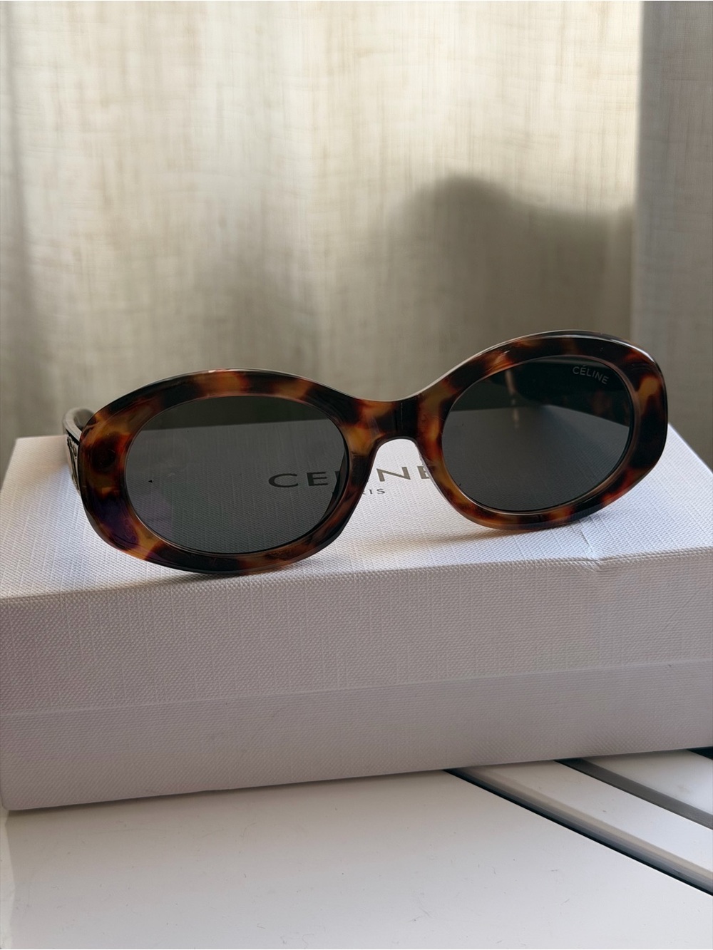 Tortoiseshell Oval Sunglasses - Brown